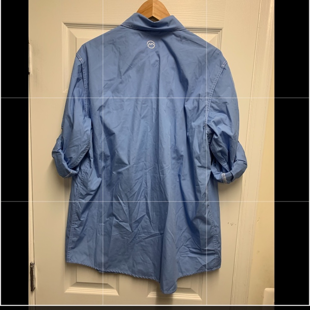 Men’s Magellan Outdoors button up shirt